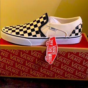 NWT Black and white checkered Vans